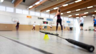 Platzhalterbild — Badminton